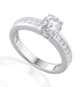 Diamond engagement ring in 18 Karat gold - R44940